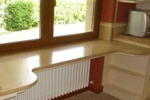 Contorul de bare în idei de design balcon