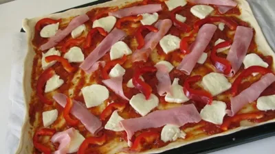 Gyors pizza sütő recept lépésről lépésre képekkel