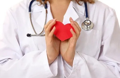 Fáj a szív ad a penge okok és a kezelés