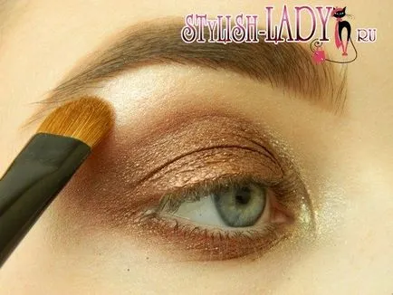 Bronze szem make-up, lépésről lépésre bemutató fotókkal