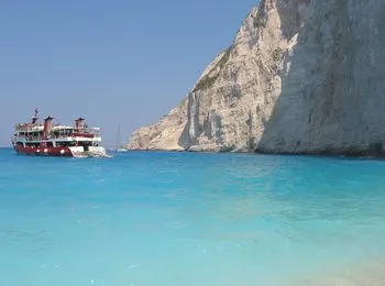 Navagio Bay (Zakynthos), hogyan lehet eljutni oda, kirándulások árát, leírását