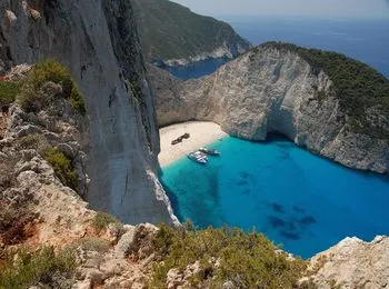 Navagio Bay (Zakynthos), hogyan lehet eljutni oda, kirándulások árát, leírását