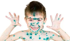 Ce și cum să se spele Zelenka de pe pielea feței, mâinilor și a altor părți ale corpului, precum și după ce copilul are varicela