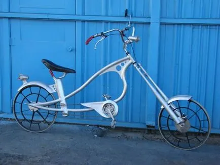 Noi facem bicicleta chopper din resturi de materiale