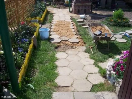 Тротуарна плитка на дачі своїми руками виготовлення і укладання - дача своїми руками - (руками) Тротуарна плитка на дачі своїми руками виготовлення і укладання - дача своїми руками -