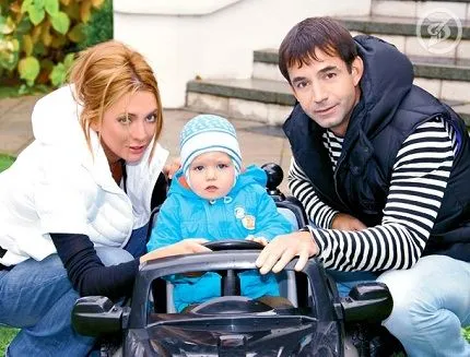 Dmitriy Pevtsov (színész) életrajz, fotók Pevtsova magánéletében (feleség, gyermek)