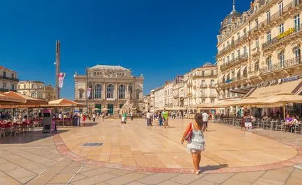 Orașul francez Montpellier (regiunea Languedoc-Roussillon)