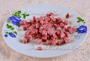 Тушкована капуста з ковбасою, рецепт з фото крок за кроком (чорний перець) Тушкована капуста з ковбасою, рецепт з фото крок за кроком