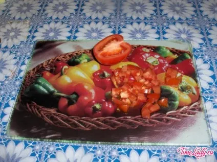 Тушкована капуста з ковбасою