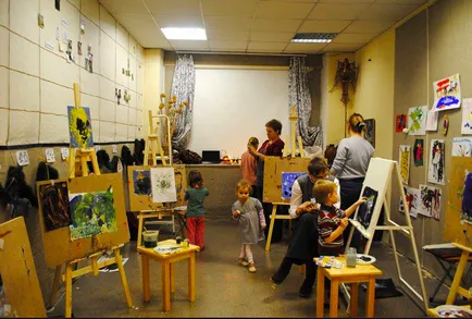Art studio gyermekeknek Moszkva, a választás a legszebb művészeti stúdiók a központban gyerekeknek 3 éves