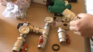 Установка змішувача вузла для теплої підлоги своїми руками призначення, підключення, правила вибору (підлог) Установка змішувача вузла для теплої підлоги своїми руками призначення, підключення, правила вибору