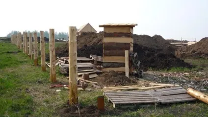 Установка стовпів для забору металеві, дерев'яні конструкції та інші, відео та фото (забору) Установка стовпів для забору металеві, дерев'яні конструкції та інші, відео та фото