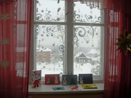Прикраса вікон до нового року - декор своїми руками (році) Прикраса вікон до нового року - декор своїми руками