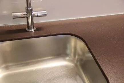 Hogyan erősíthető meg a mosogató countertop saját kezűleg