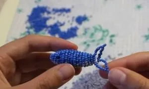 Захоплююча плетіння дельфіна з бісеру (бісеру) Захоплююча плетіння дельфіна з бісеру