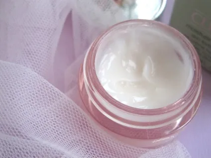 Зволожуючий крем - clinique moisture surge intense, a l i n d i a r y (clinique) Зволожуючий крем - clinique moisture surge intense, a l i n d i a r y