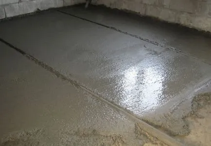 Cum sa faci podeaua de beton în garajul unui brand nevoie de grosime de beton pentru a alinia acoperirea decât