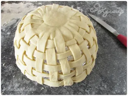 Как да направим Великден кошница от тесто тесто за приготвяне на кошница, дизайн и декорация, аз