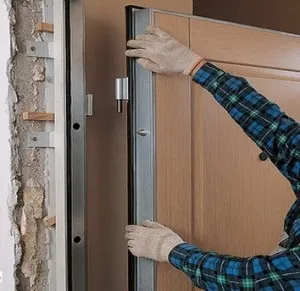 Вибір вхідних вуличних металевих утеплених дверей (двері вхідні утеплені) Вибір вхідних вуличних металевих утеплених дверей