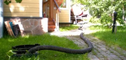 Викачка зливних ям в приватному будинку різними методами без насоса (насоса) Викачка зливних ям в приватному будинку різними методами без насоса