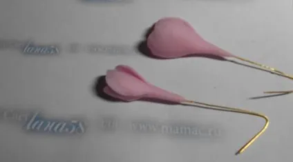 Гілочка фрезії з холодного фарфору (фрезії) Гілочка фрезії з холодного фарфору