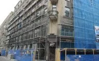 Ca un electrician de la departamentul de locuințe pentru recablarea, unirea clasei muncitoare și a lucrătorilor Utilități