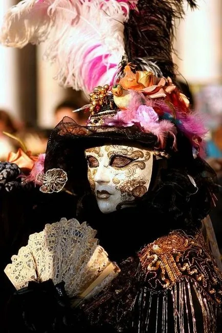 карнавални маски