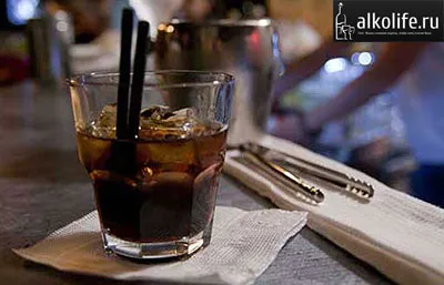 Cocktail Fekete magyar recept és összetétele