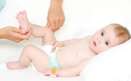 Komorowski - köldöksérv csecsemők kezelés, masszázs