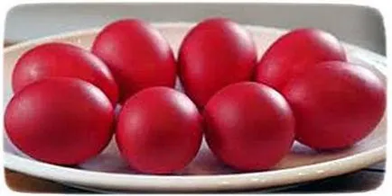 Red великденско яйце символизира кръвта на Спасителя