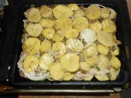 Пиле на френски език във фурната с картофи рецепта със снимка