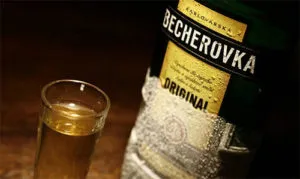 Becherovka likőr házban körülmények receptek