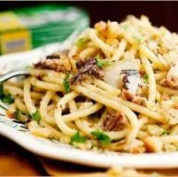 Макарони з тунцем