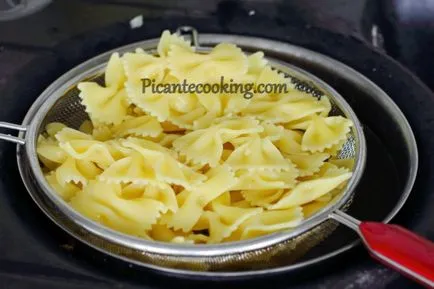 Паста с риба тон и чери домати, picantecooking