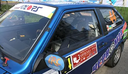 Як підготувати автомобіль до ралі - енциклопедія на автопорталі (4-точкові ремені безпеки) Як підготувати автомобіль до ралі - енциклопедія на автопорталі