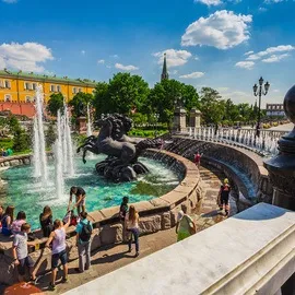 Навколо кремля головні визначні пам'ятки Москви (навколо кремля: головні визначні пам'ятки Москви) Навколо кремля головні визначні пам'ятки Москви
