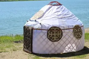 Монголски или казахски юрта