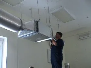 Instalarea de sisteme de ventilație în apartament, acasă și la locul de muncă