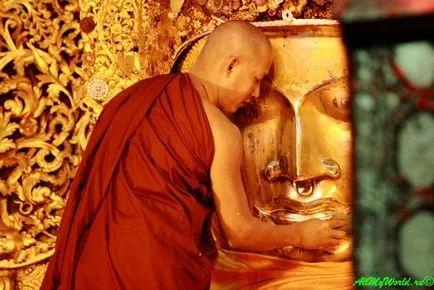 Myanmar Mandalay - orașul profeției lui Buddha