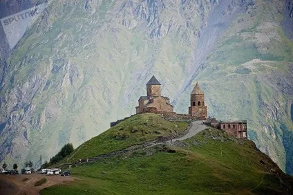 Все про Казбегі 2016 фото, як дістатися, що подивитися і ціни на відпочинок (фото) Все про Казбегі 2016 фото, як дістатися, що подивитися і ціни на відпочинок