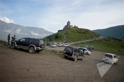 Все про Казбегі 2016 фото, як дістатися, що подивитися і ціни на відпочинок (дістатися) Все про Казбегі 2016 фото, як дістатися, що подивитися і ціни на відпочинок