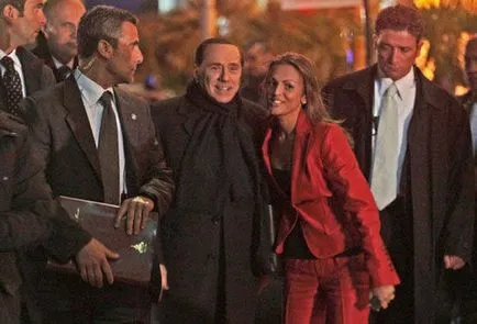 Булката Силвио Берлускони, младши му от 49 години! (18 снимки) - triniksi
