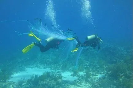 Обслужвана подводна лаборатория Aquarius - новини в снимки