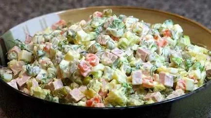 Nagyon finom saláta - egy egyszerű recept a fotó