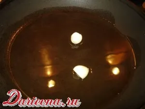 Паста з грибами та помідорами