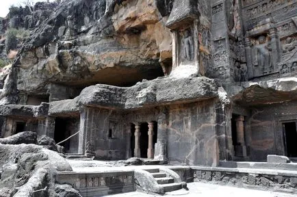 Пещерните храмове на Ajanta