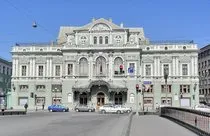 Informații detaliate despre teatre din București