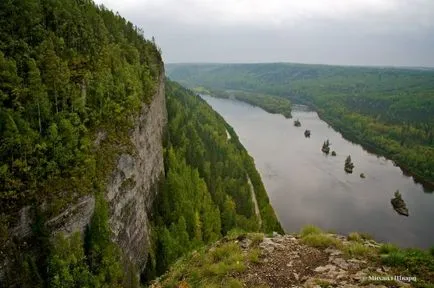 Az út fel a hegyre Vetlan (Perm területén)