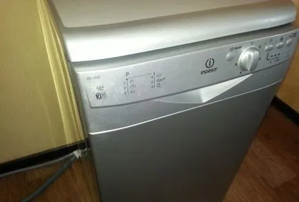 Mosogatógép INDESIT véleménye a beépített modellt 45 cm, ikonok és hogyan erősít