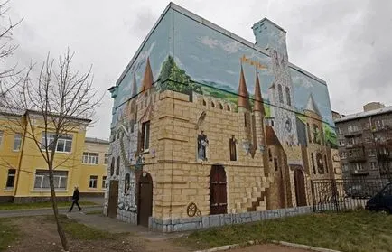 Baieti au venit din cutii și a pus lucrurile frumusete! Desene pe pereți sau graffiti pe casa ta